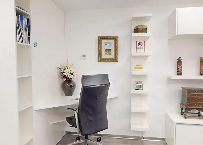 Centro Puerto Deportivo Opcion Parking * Μαρμπέλλα