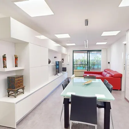 Centro Puerto Deportivo Opcion Parking Апартаменти